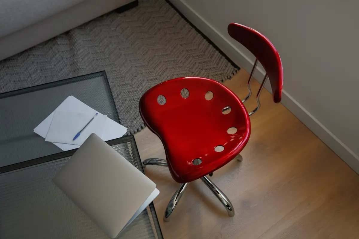 office-chair-1200x800.webp